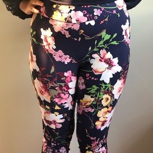 New York and Company Floral Pants